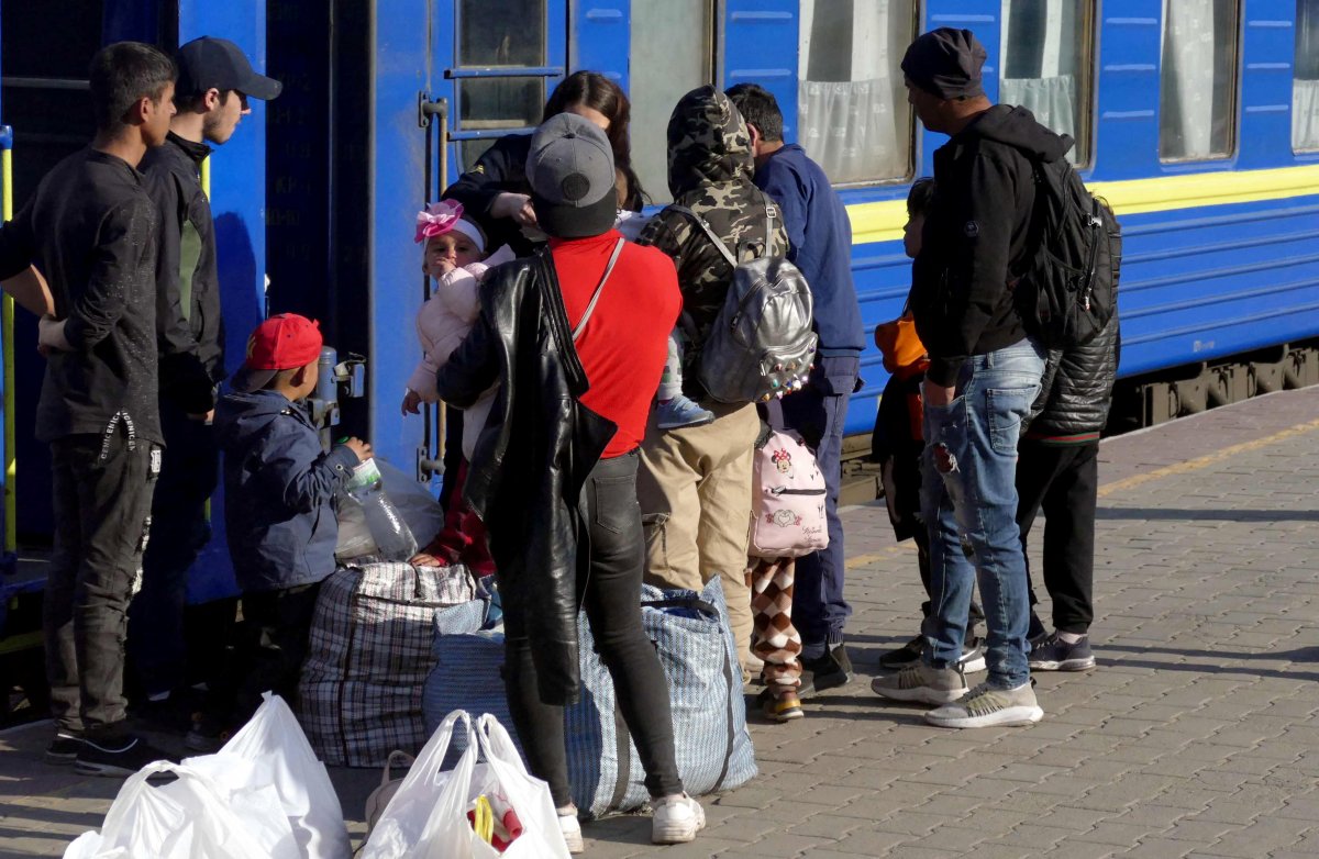 Ukrainian civilians evacuated from Odessa #8