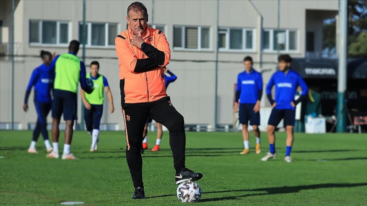 Trabzonspor Teknik Direktörü Avcı, taraftarları antrenmana davet etti #3
