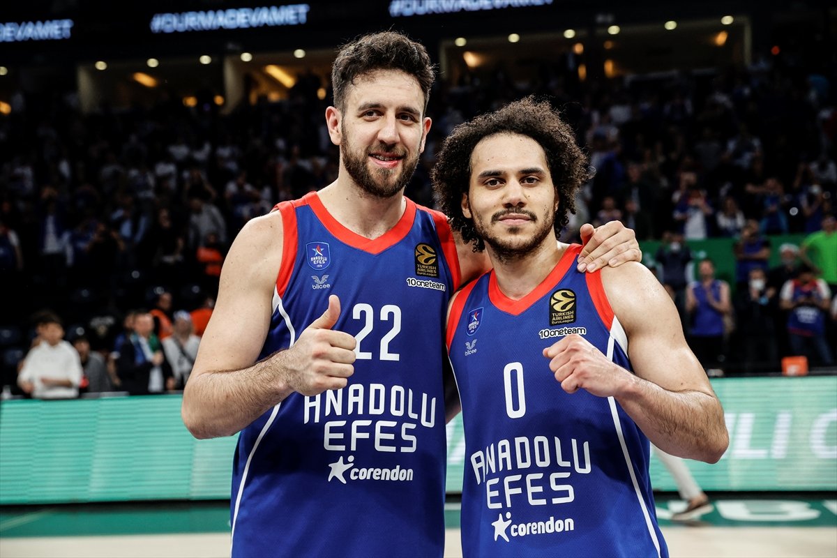 Anadolu Efes EuroLeague de beşinci kez Dörtlü Final de #8