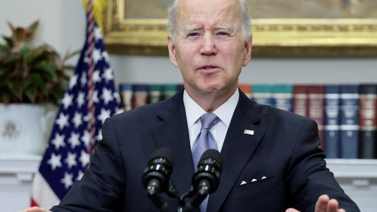 Joe Biden: We will send more military vehicles to Ukraine
