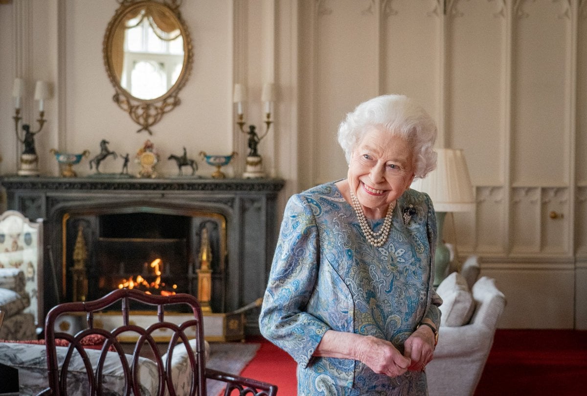 Queen Elizabeth discarded the No. 5 walking stick