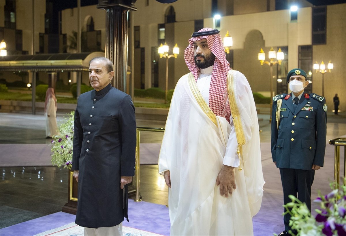 pm shahbaz sharif visit to saudi arabia