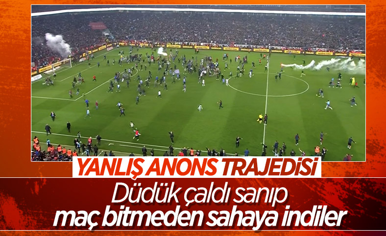 Trabzon'da taraftar maç bitmeden sahaya indi
