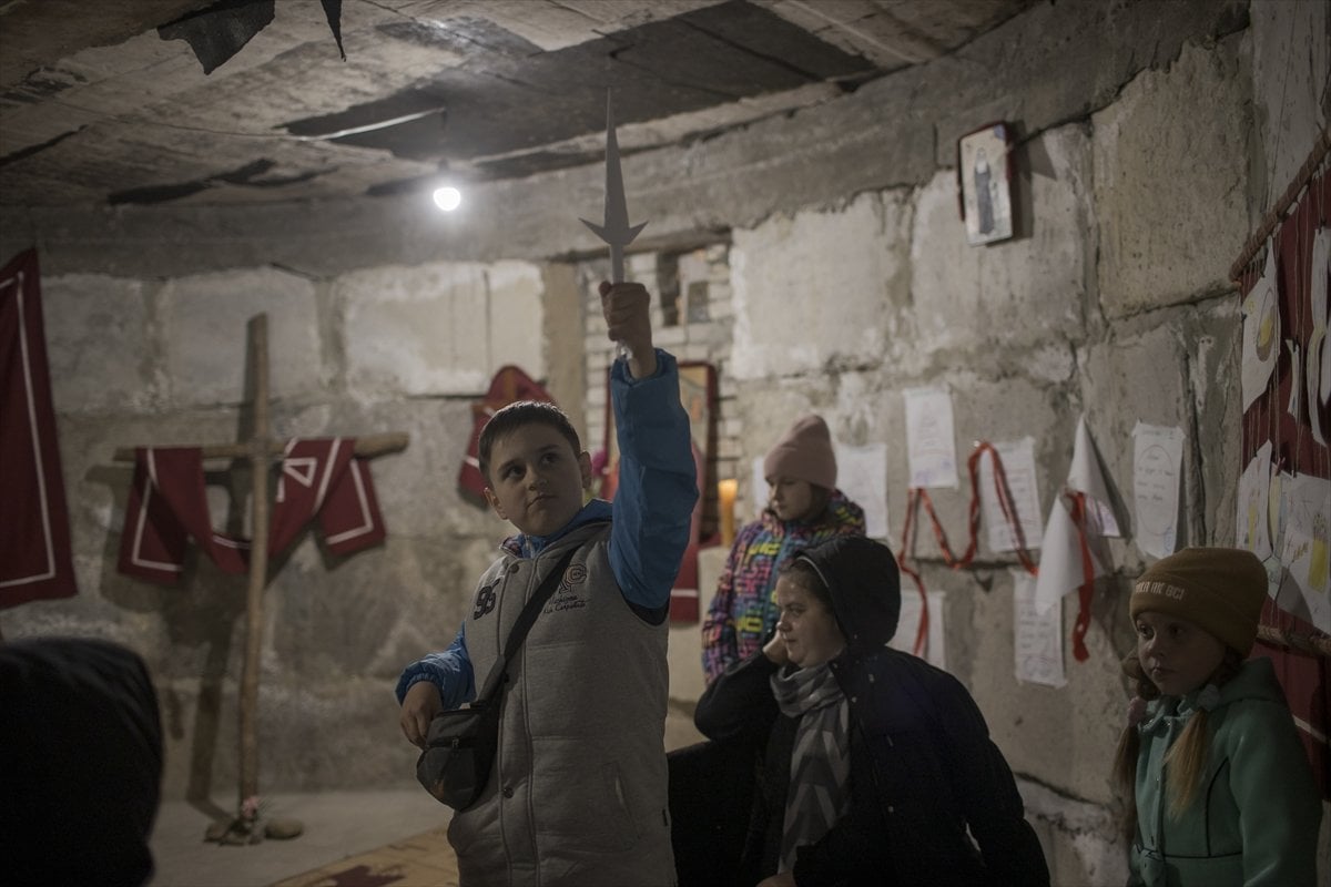 Ukraynalı siviller, manastıra sığındı #7