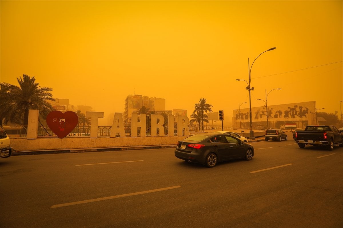 Sandstorm swept through Iraq #3