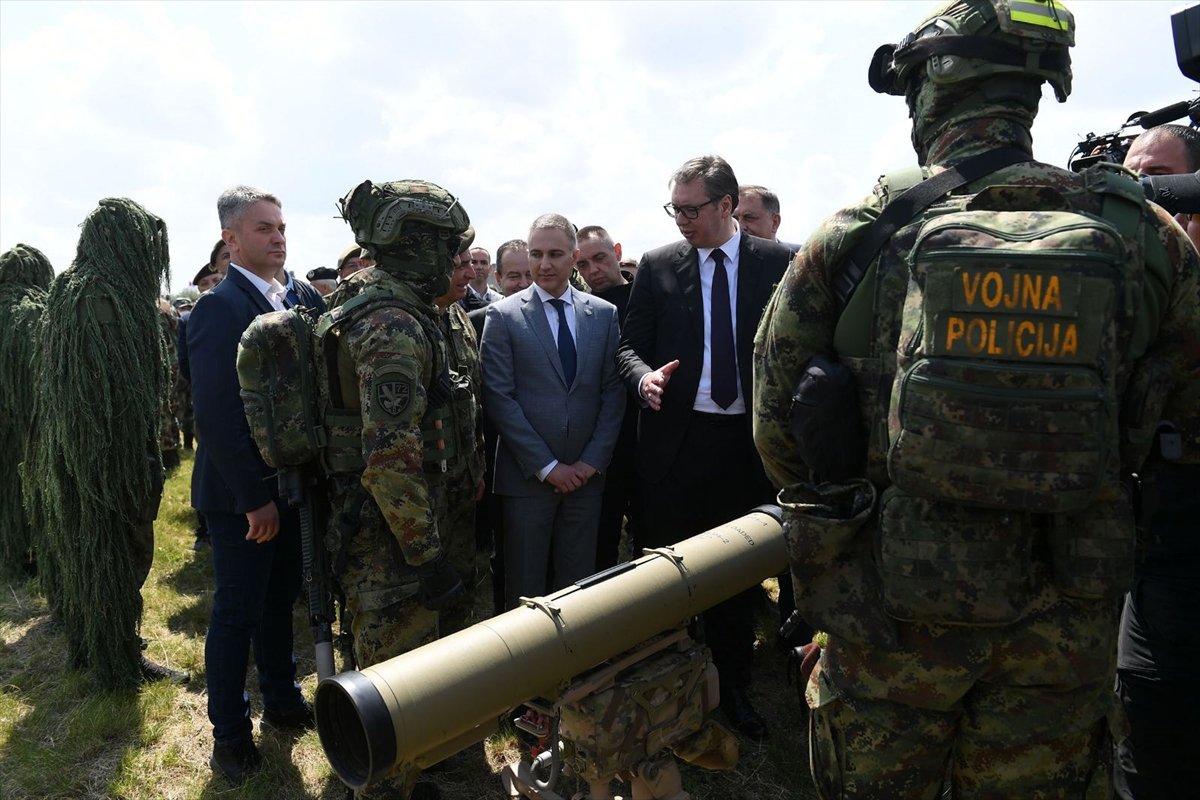 Serbia unveils Chinese missiles #13