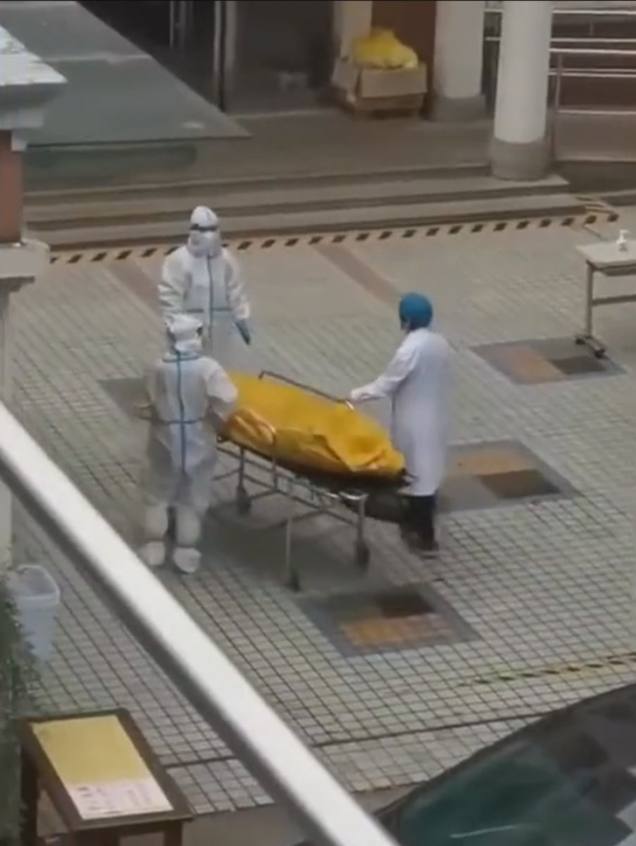Çin’de öldü zannedilen yaşlı hasta, ceset torbasına konuldu  #4