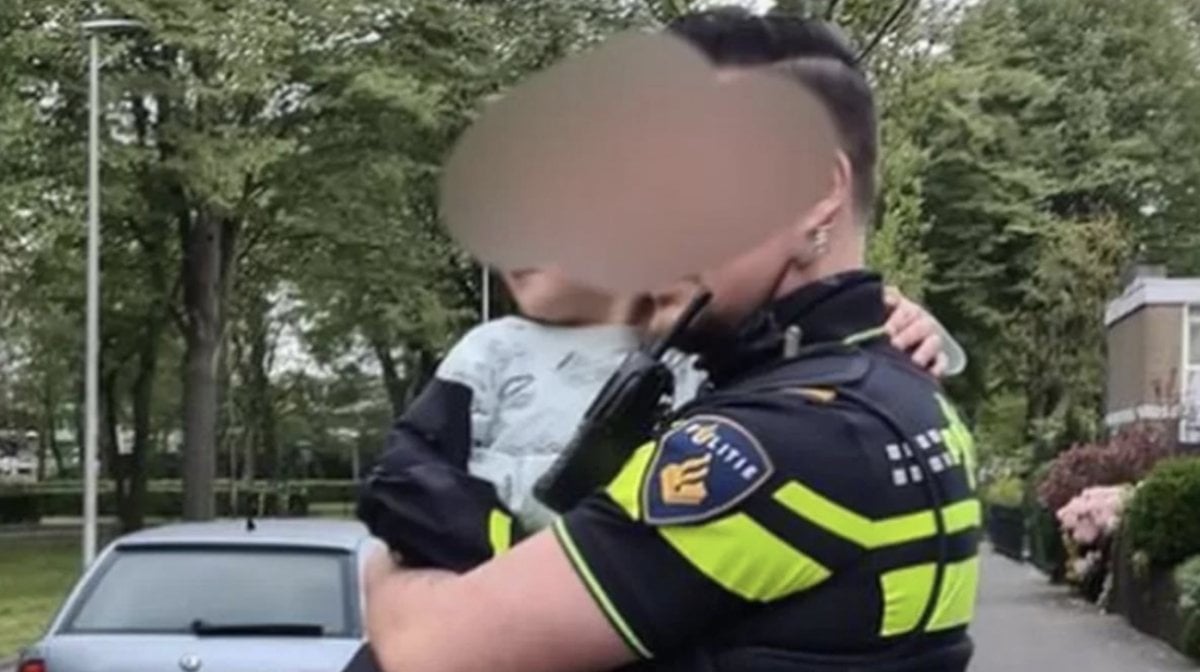 Little 4-year-old kid steals his mother's car in the Netherlands #2