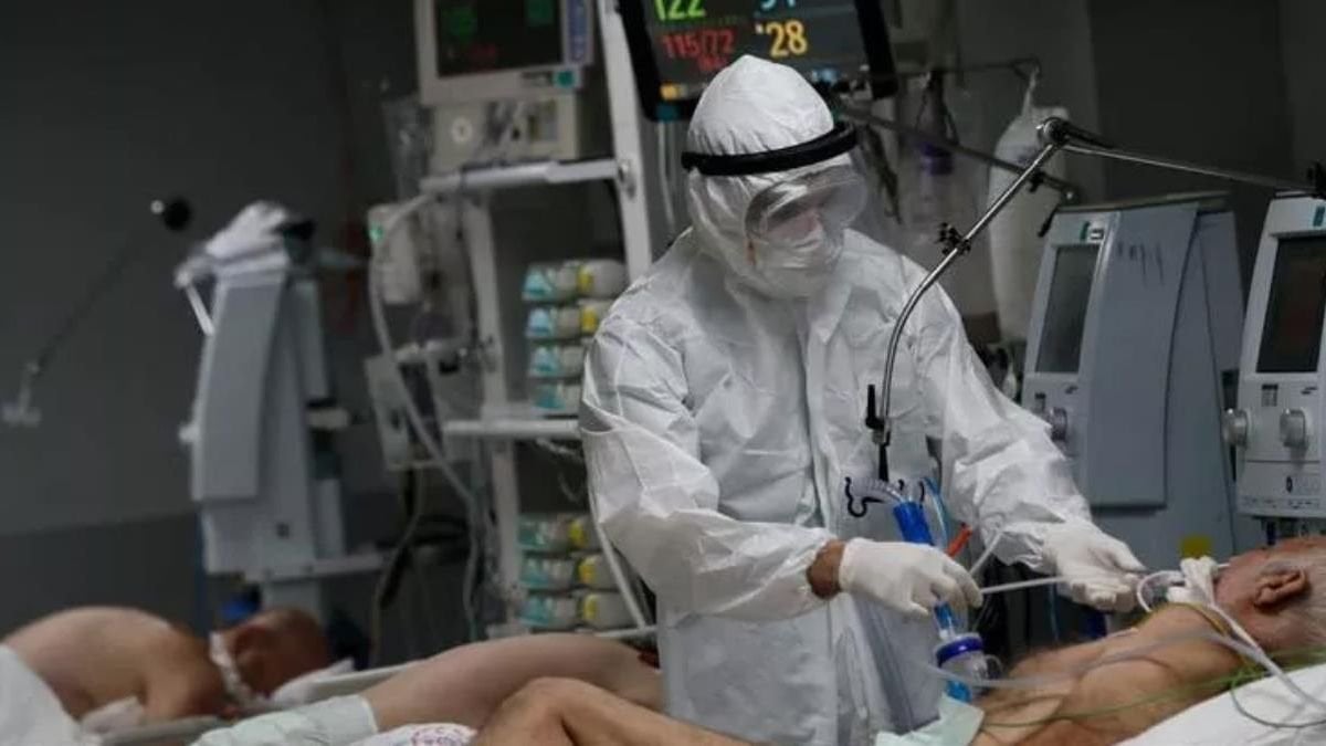 Son 24 saatte koronavirüsten 8 kişi hayatını kaybetti #1