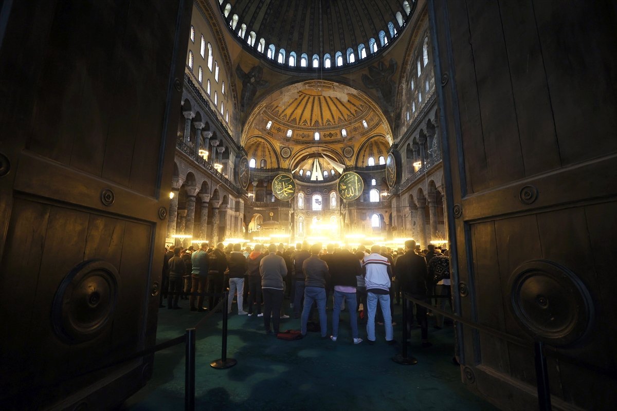 Ayasofya-i Kebir Camii ni 104 binden fazla kişi ziyaret etti #3