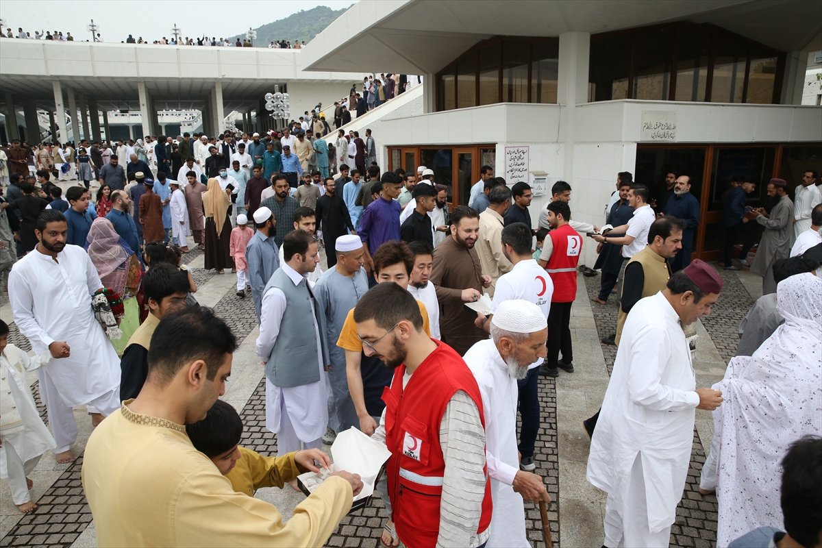 Eid prayer held in Pakistan #4