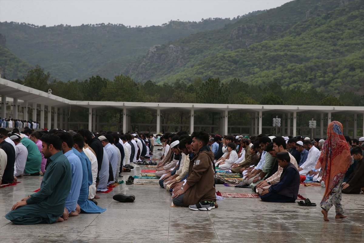 Eid prayer held in Pakistan #7
