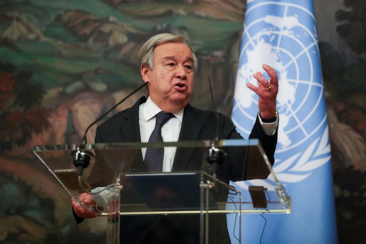 BM Genel Sekreteri Guterres den Nijer in demokrasisine övgü #1
