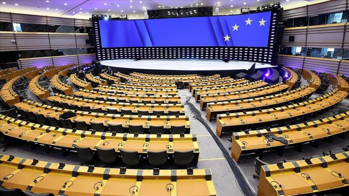 The EU has decided to change the election law of the European Parliament #1