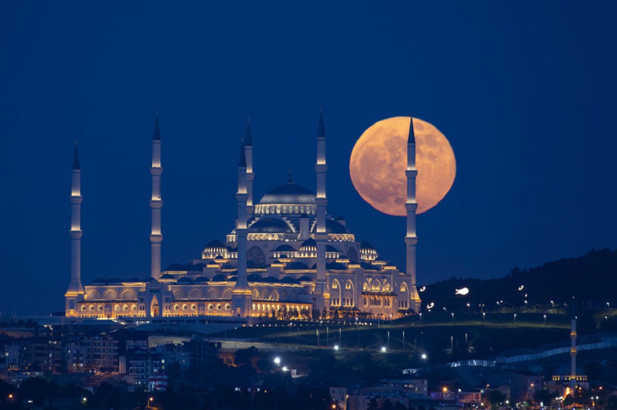 Büyük Çamlıca Camii 3 yılda 25 milyon kişiyi misafir etti #1