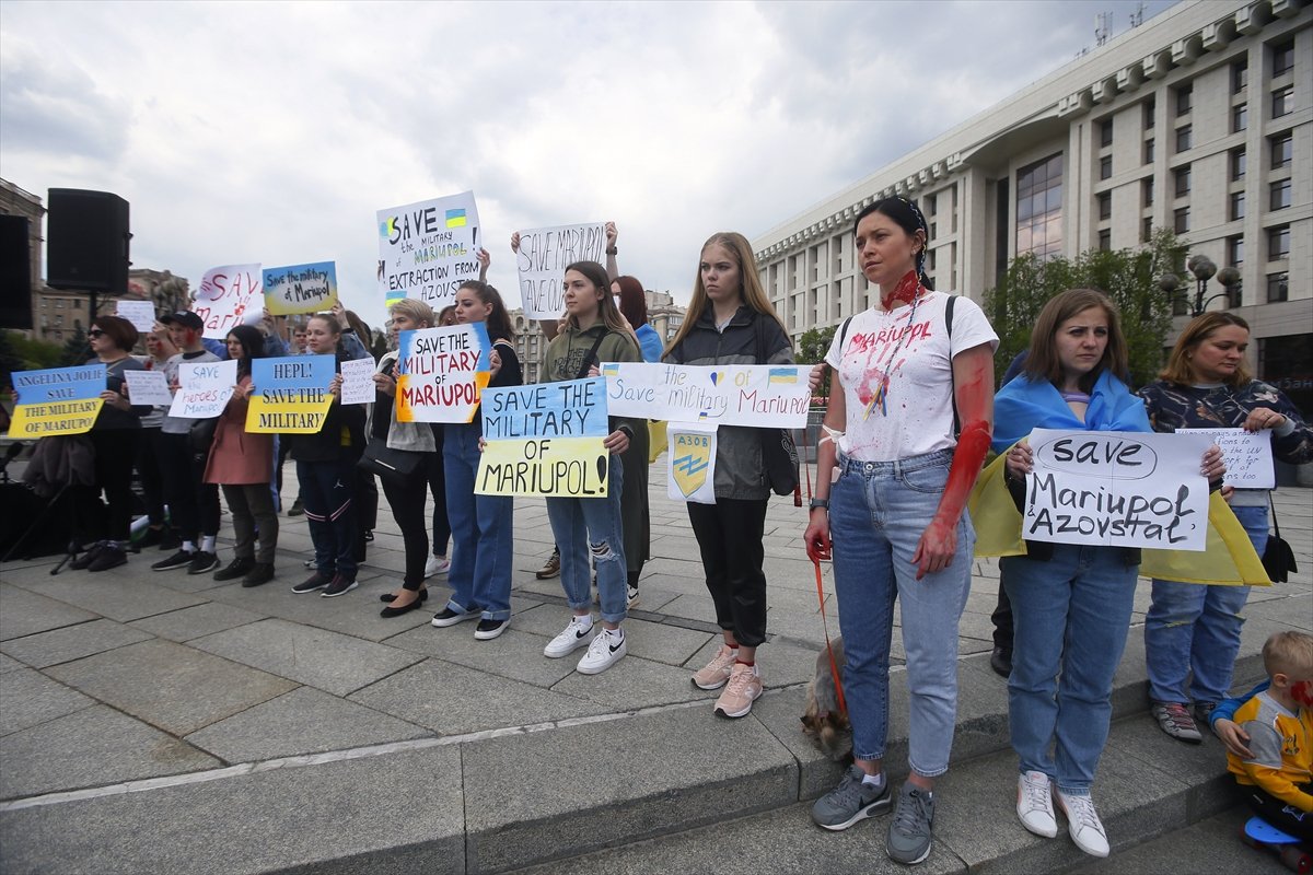 Ukrainians protest for their relatives trapped in Mariupol #2