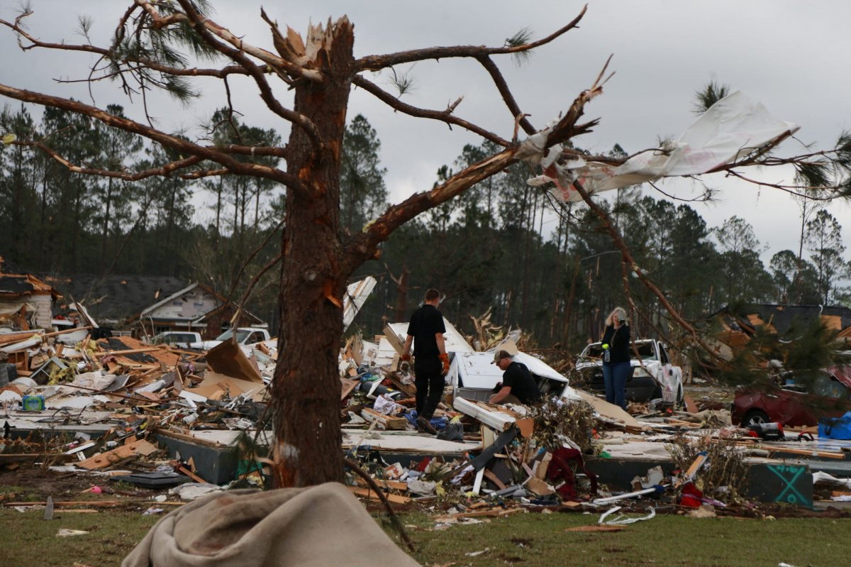 Tornado disaster in the USA: Thousands of homes were left without electricity #5