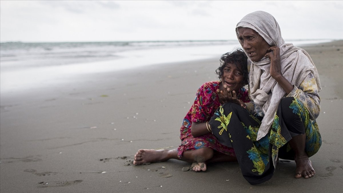 In Bangladesh, Rohingya Muslims were detained for going to the beach #2