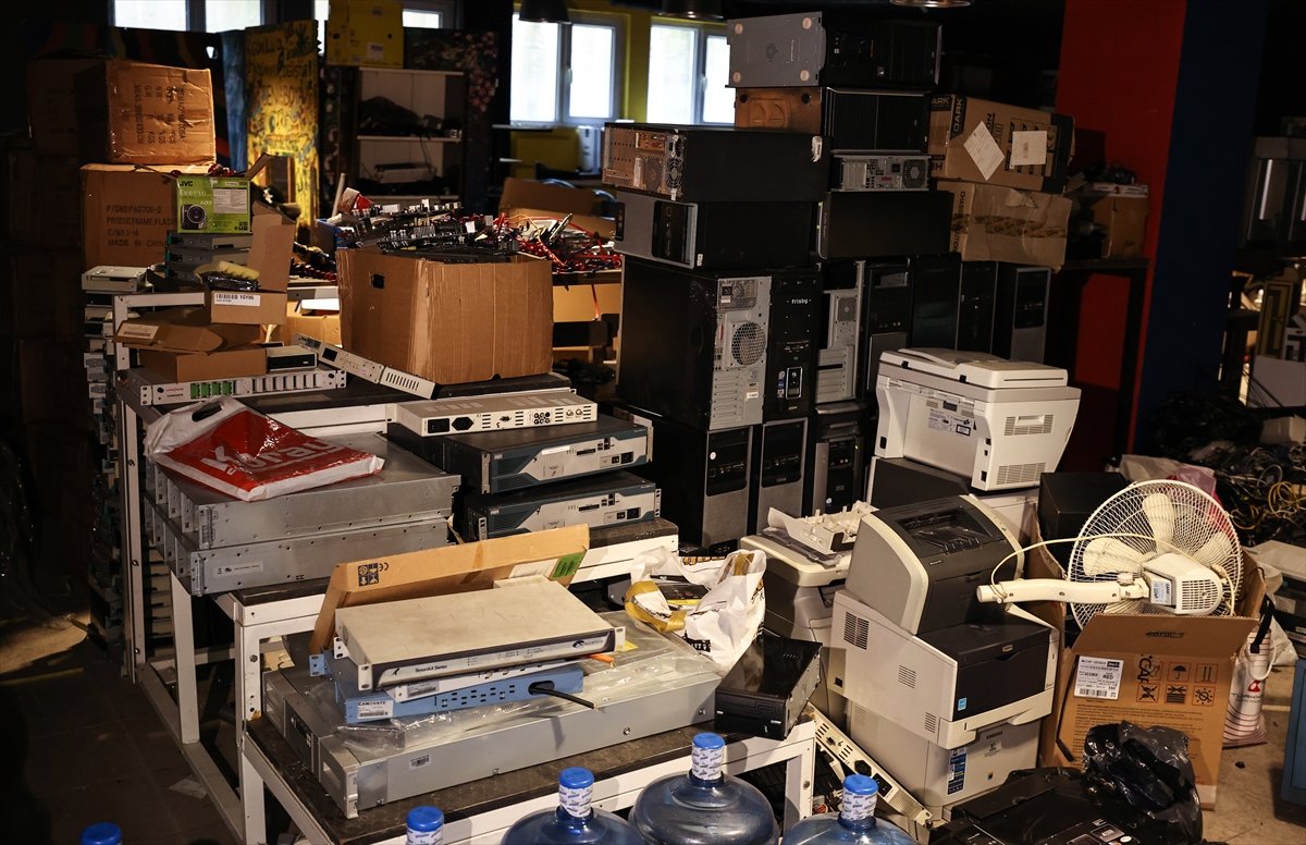 E-atıklar geri dönüştürülerek ekonomiye kazandırılıyor #3