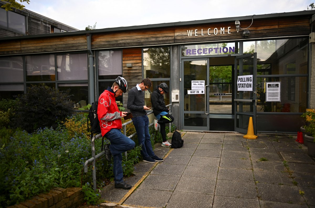 İngiltere'de yerel seçimler için oy verme işlemi başladı