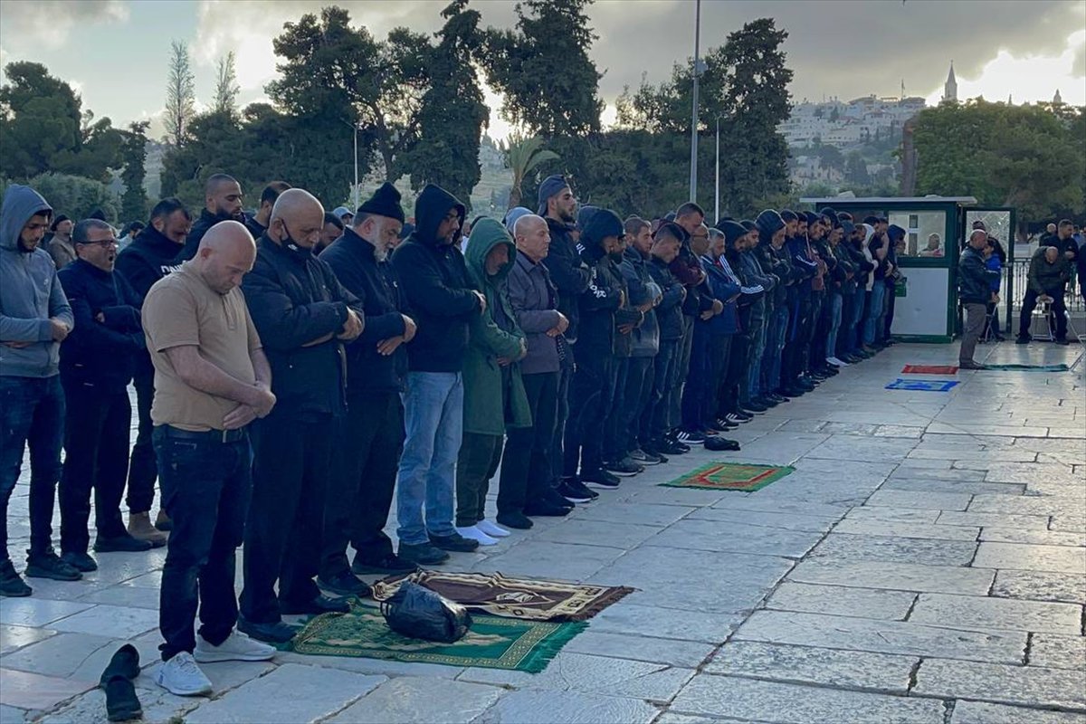 Fanatik Yahudilerden Mescid-i Aksa'ya baskın