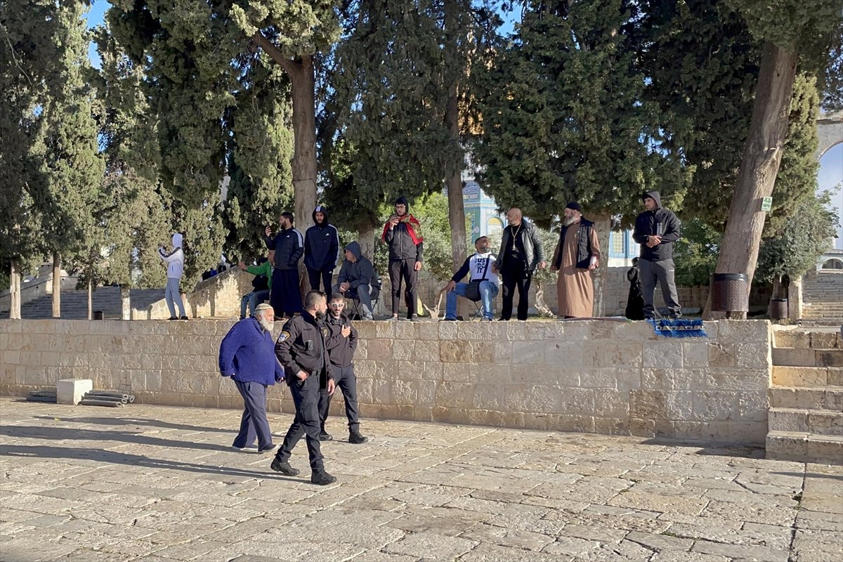 Raid on Masjid al-Aqsa from fanatical Jews #4