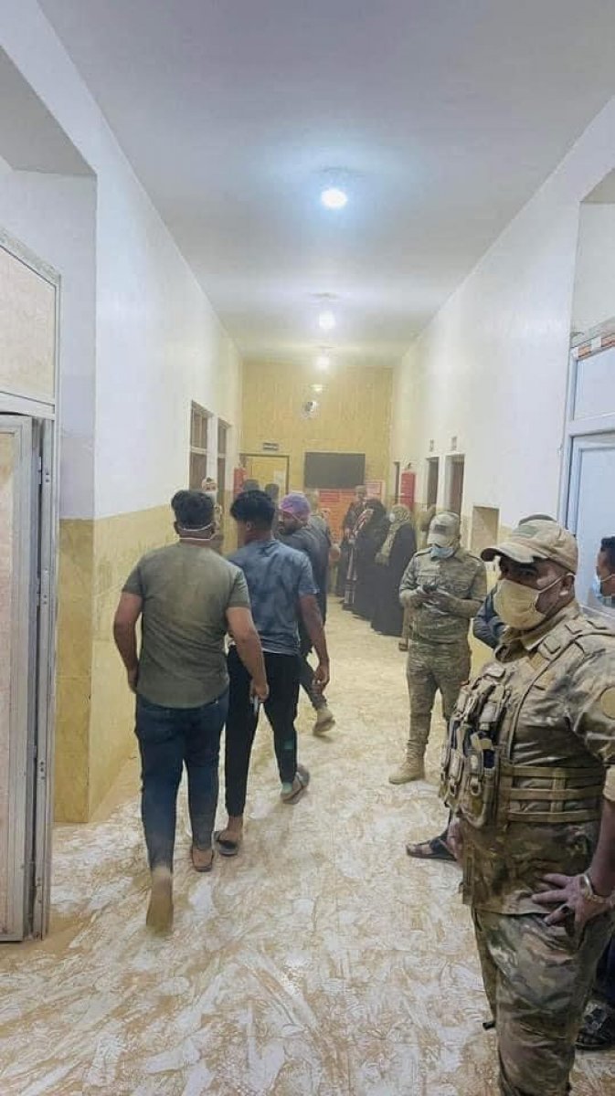 Irak'ta yeniden kum fırtınası: Uçuşlar durduruldu