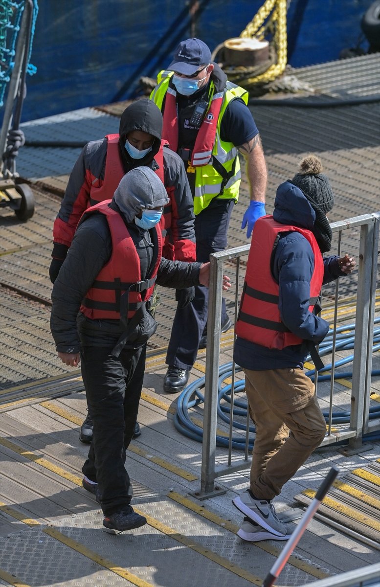 Irregular immigrants who wanted to cross to England were caught #4