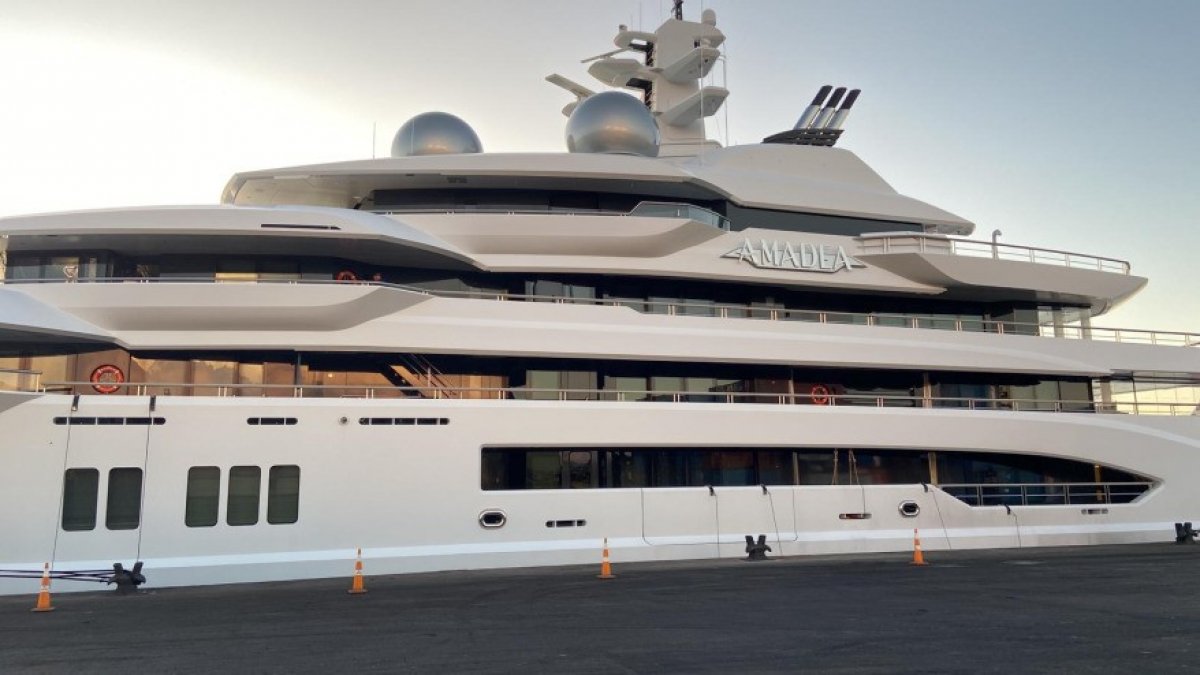 Russian oligarch's $300 million yacht seized at the request of the USA #2