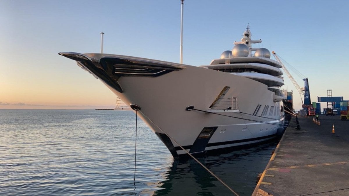 Russian oligarch's $300 million yacht seized at the request of the USA #3