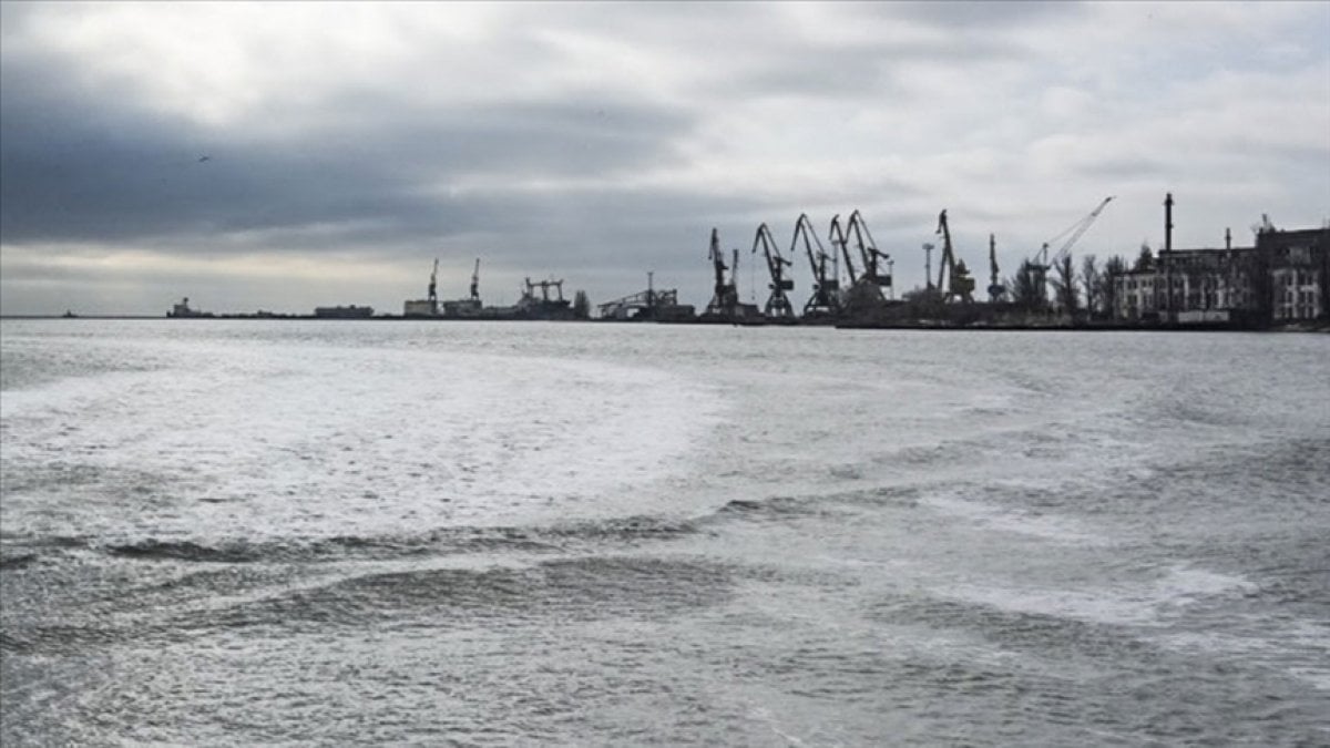 Ukrayna: 70 gemi limanlarımızda bloke halde #1
