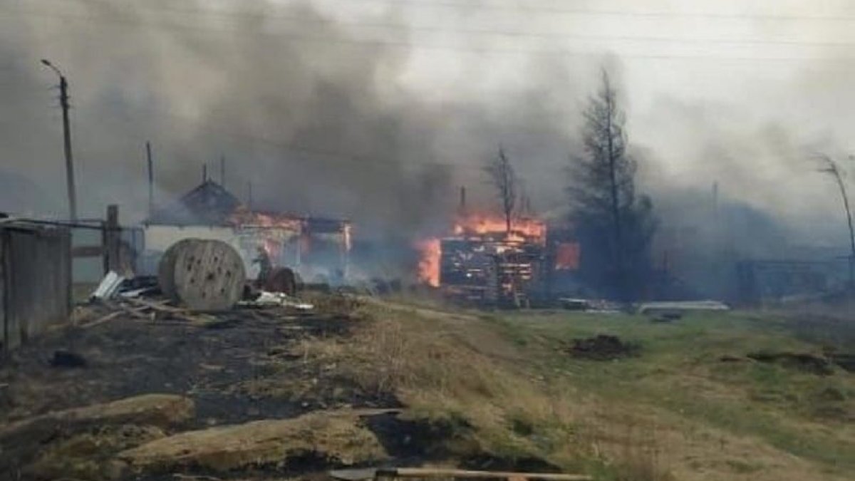 Death toll rises in forest fires in Siberia