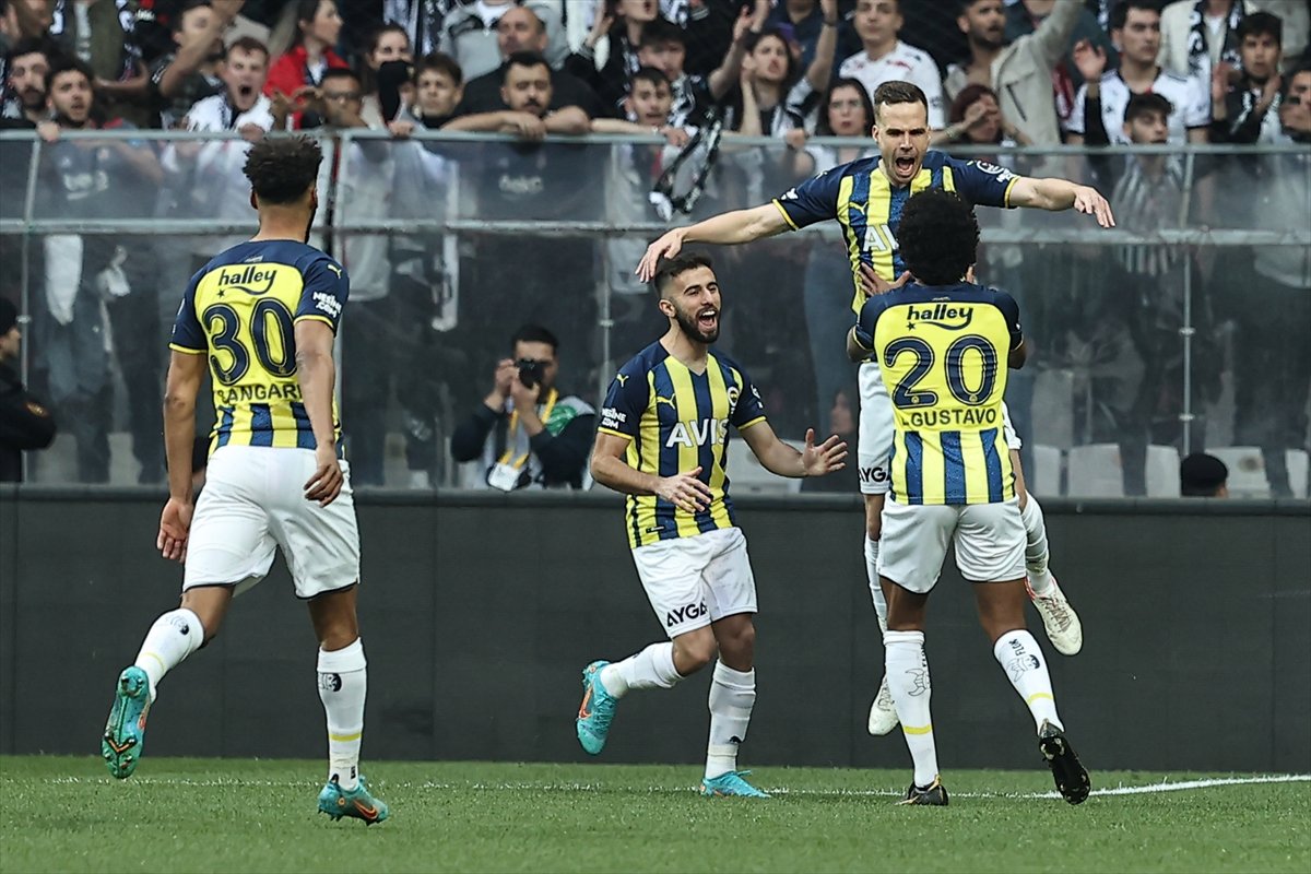 Beşiktaş ile Fenerbahçe berabere kaldı #1