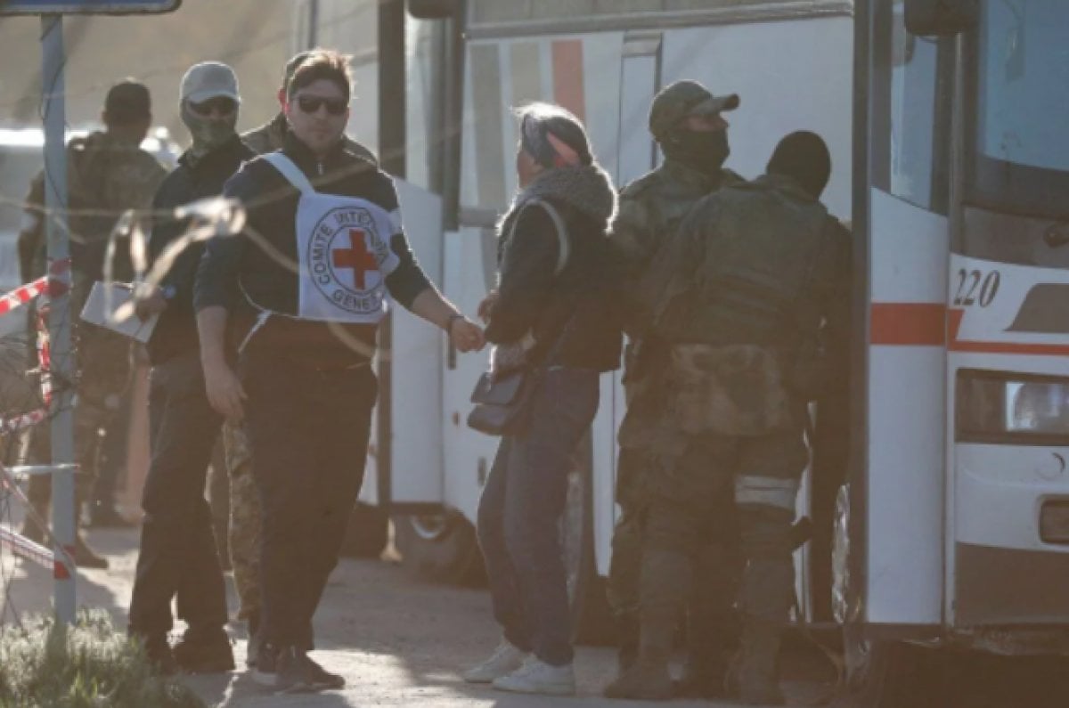Ukraine: All women, children and elderly people in Mariupol were evacuated #2