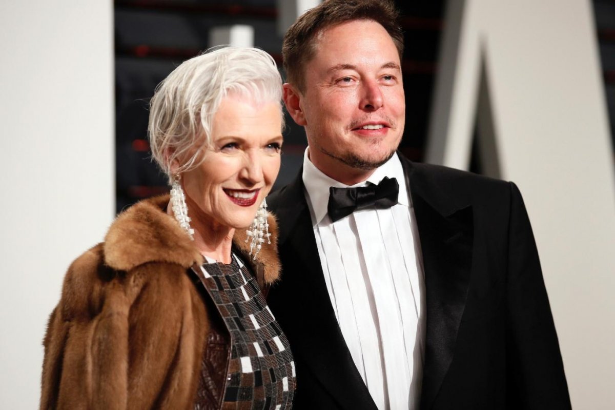 Elon Musk'ın annesi, oğlunun yaptığı paylaşıma kızdı