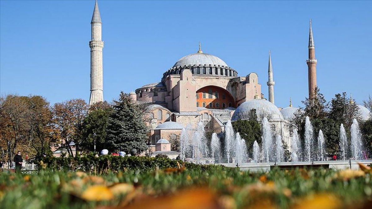 The inclusion of Hagia Sophia in Turkish passports echoed in Greece #2