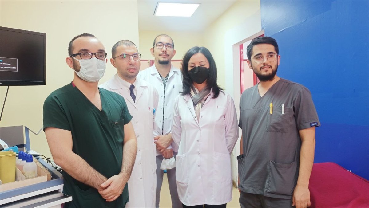 Zonguldak'ta kanser adamın gırtlağındaki tümör, lazerle temizlendi