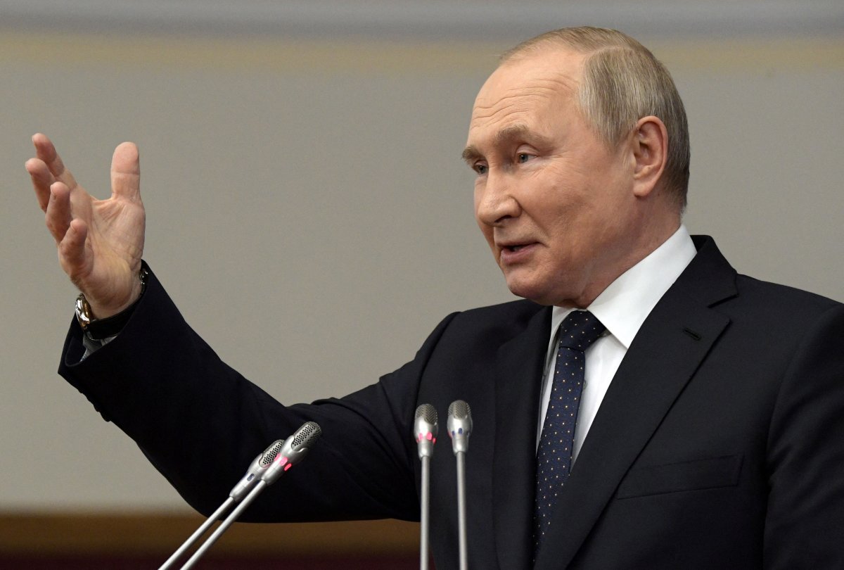 Vladimir Putin: Western sanctions are hitting the peoples of the USA and Europe #1