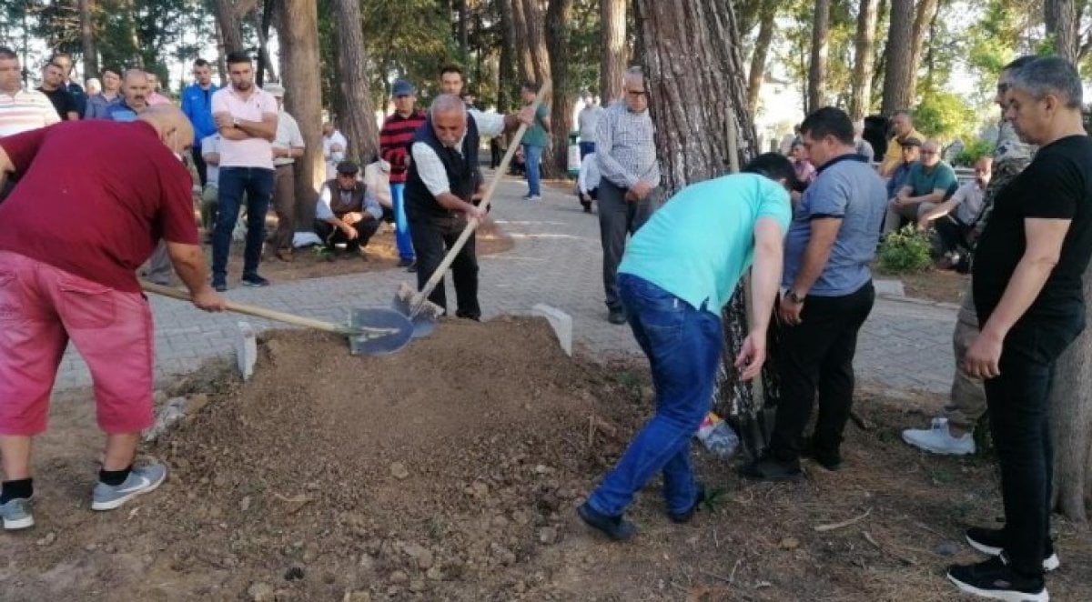 Antalya da 2 yaşındaki kızını öldüren anne tutuklandı #3