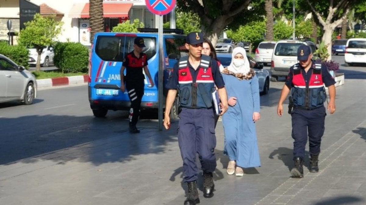 Antalya da 2 yaşındaki kızını öldüren anne tutuklandı #5