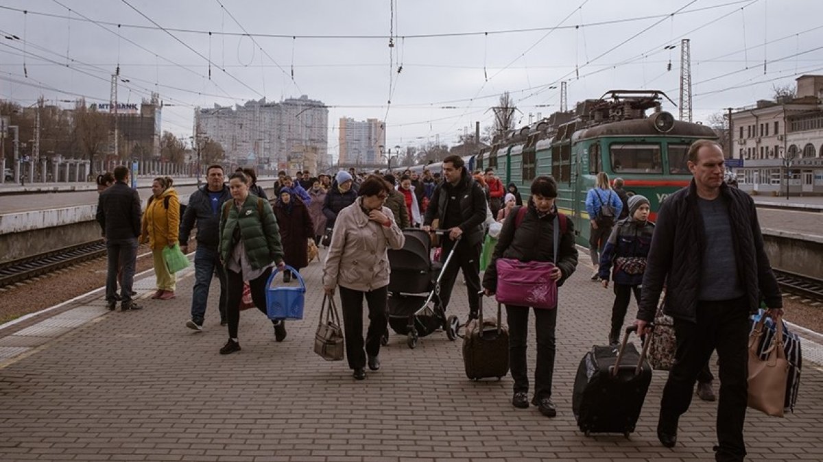 6 milyondan fazla Ukraynalı ülkesini terk etti #1