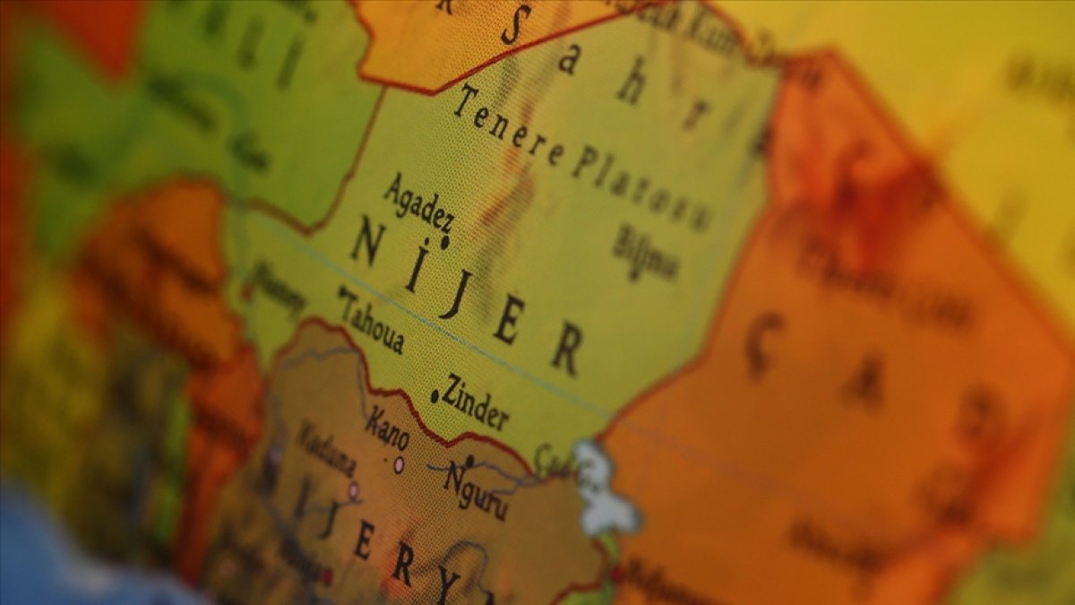 Nijer Cumhurbaşkanı Bazoum'dan bakanlarına 'tek eş' şartı