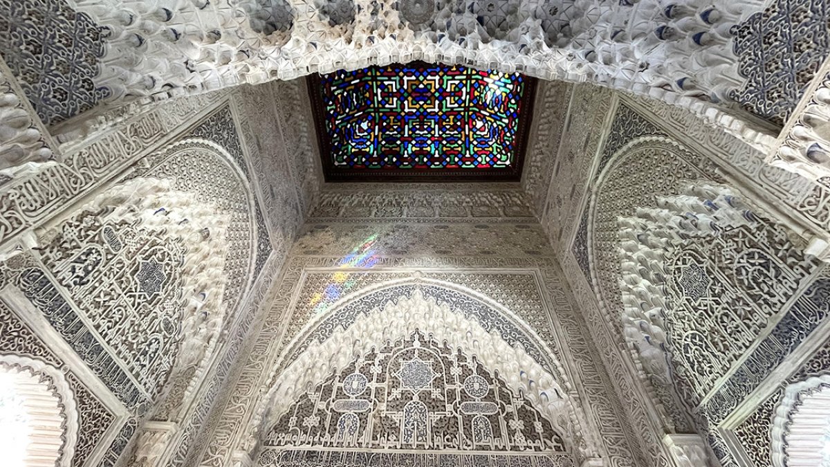Pearl of Andalusian architecture: Alhambra Palace #4