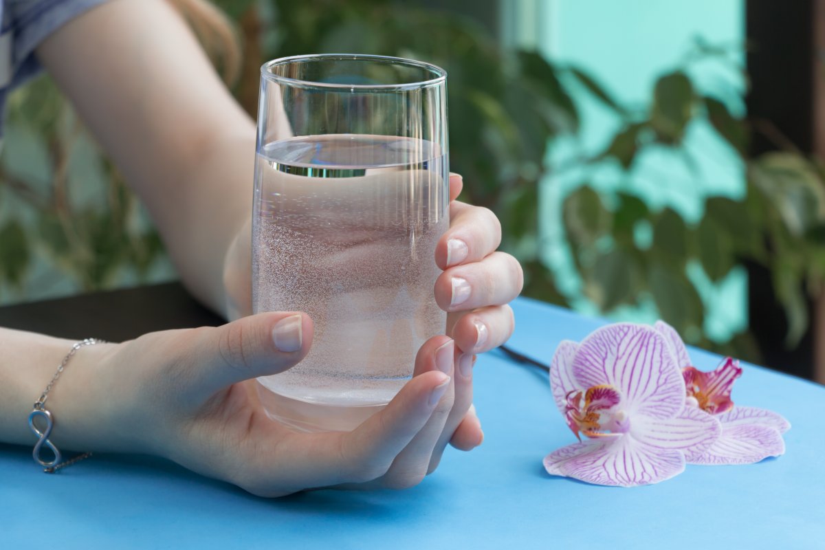 Aç karnına su içmenin 10 faydası #1