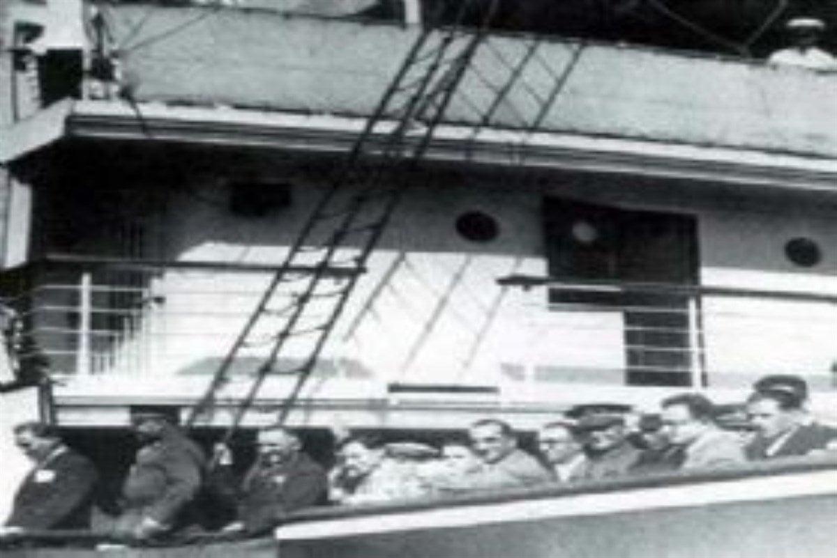Atatürk ün Samsun a çıktığı gemi #2