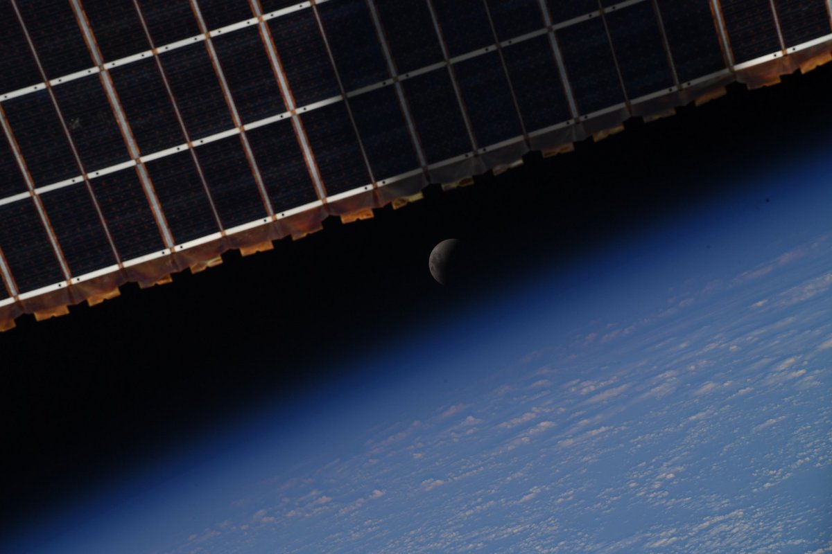 Uzay istasyonundan Ay tutulması fotoğraflandı #2