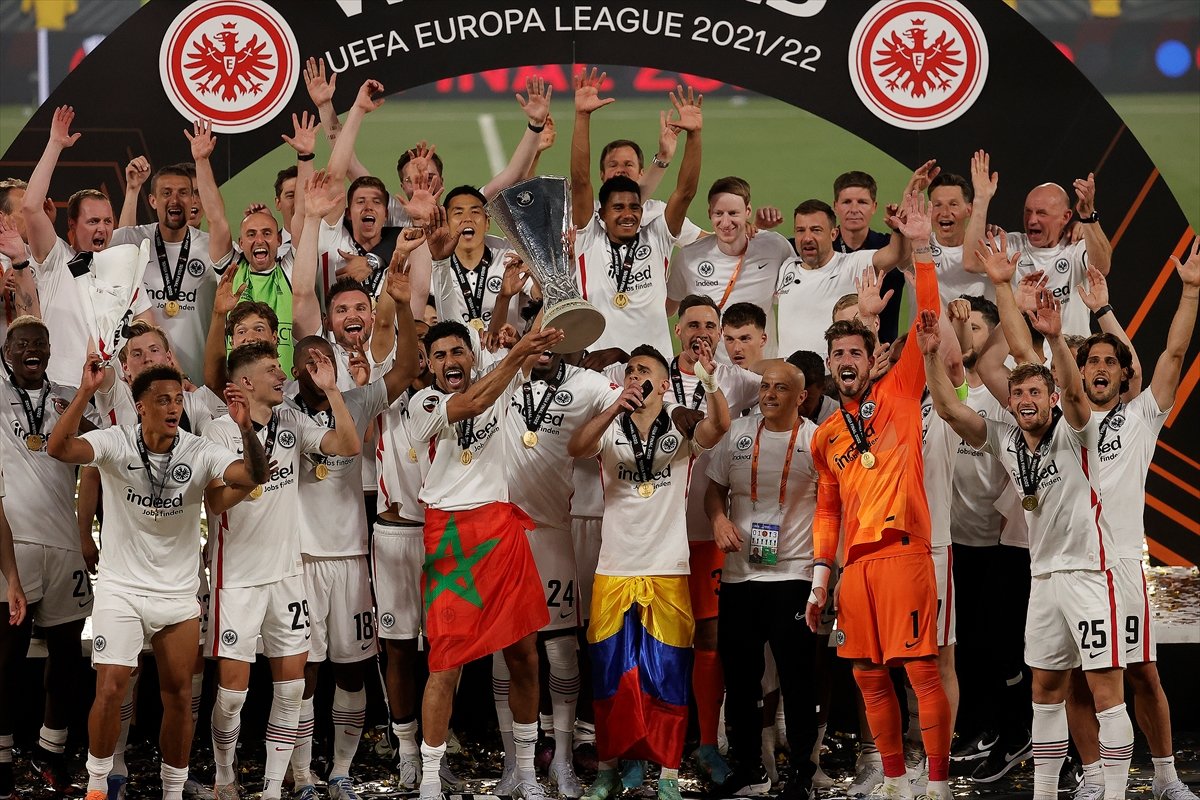 UEFA  Avrupa Ligi nin şampiyonu Eintracht Frankfurt oldu #5
