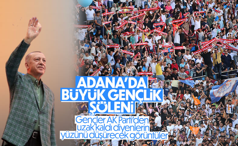 Cumhurbaşkanı Erdoğan, Gençlik Şöleni'nde tribünleri selamladı