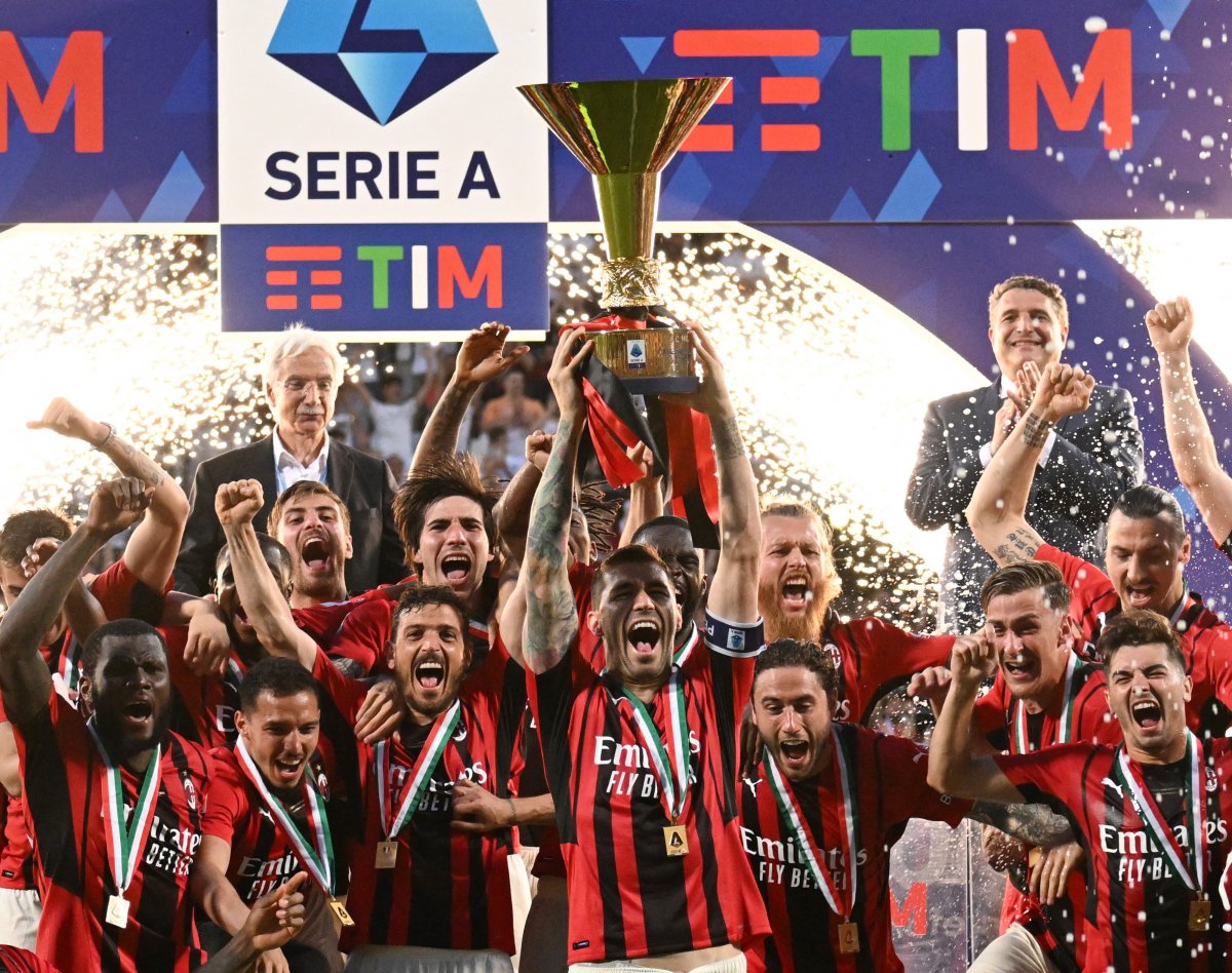 İtalya Serie A da Milan, 11 yıl sonra şampiyon #8