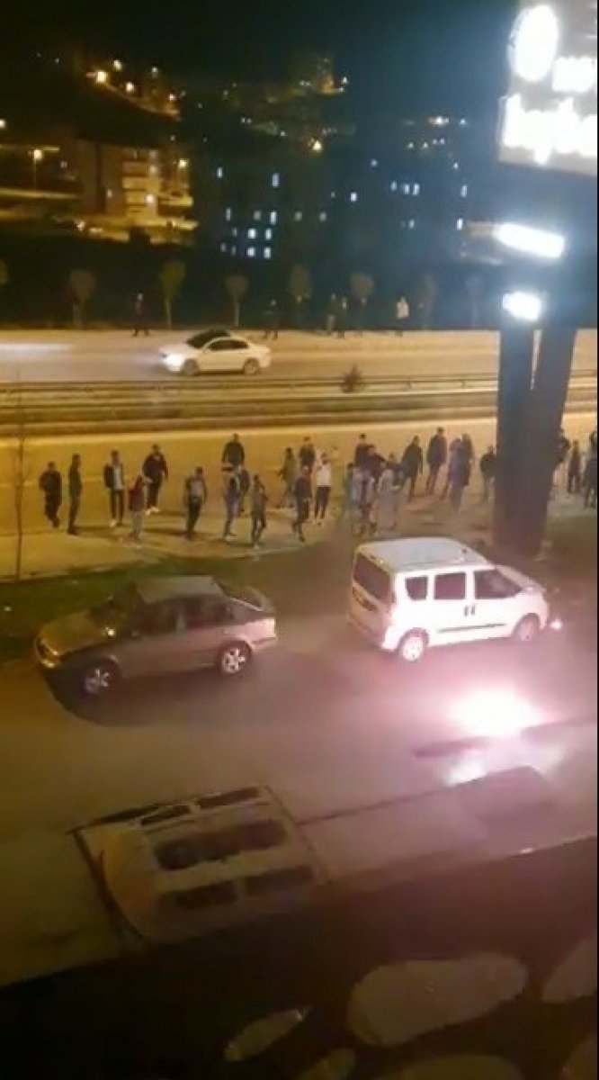 They rioted in front of the hotel where Bodrumspor was staying in Bayburt #6